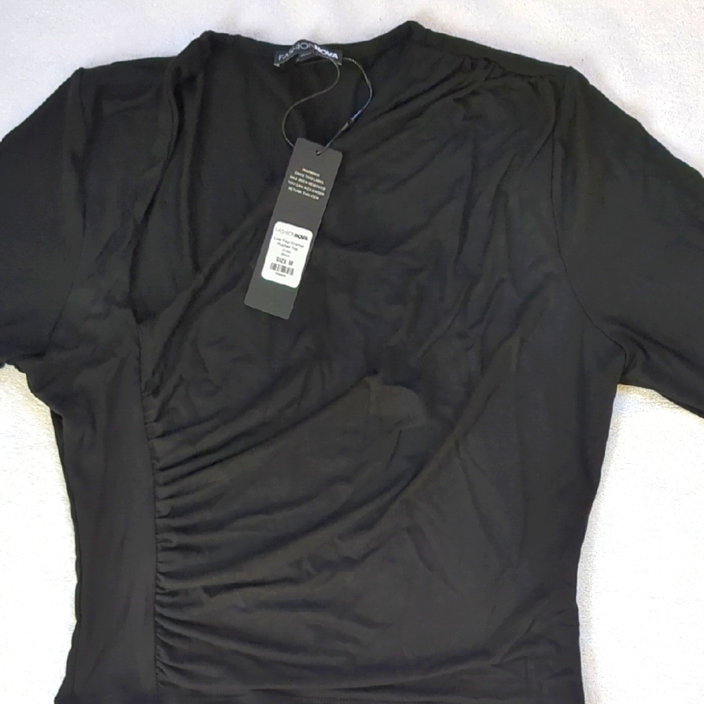 Fashion Nova New With Tags Crop Black Ruched Top Size Medium